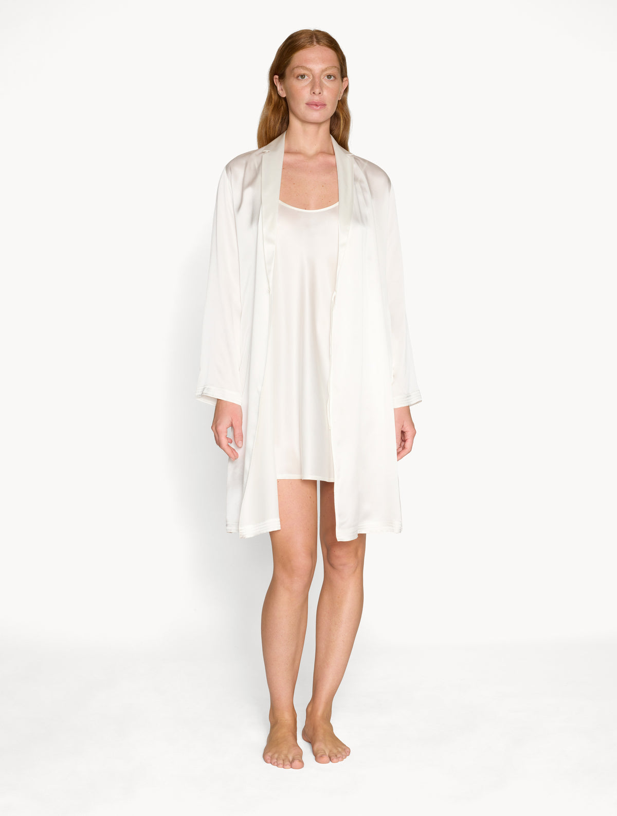 Short Robe The Essential Silk