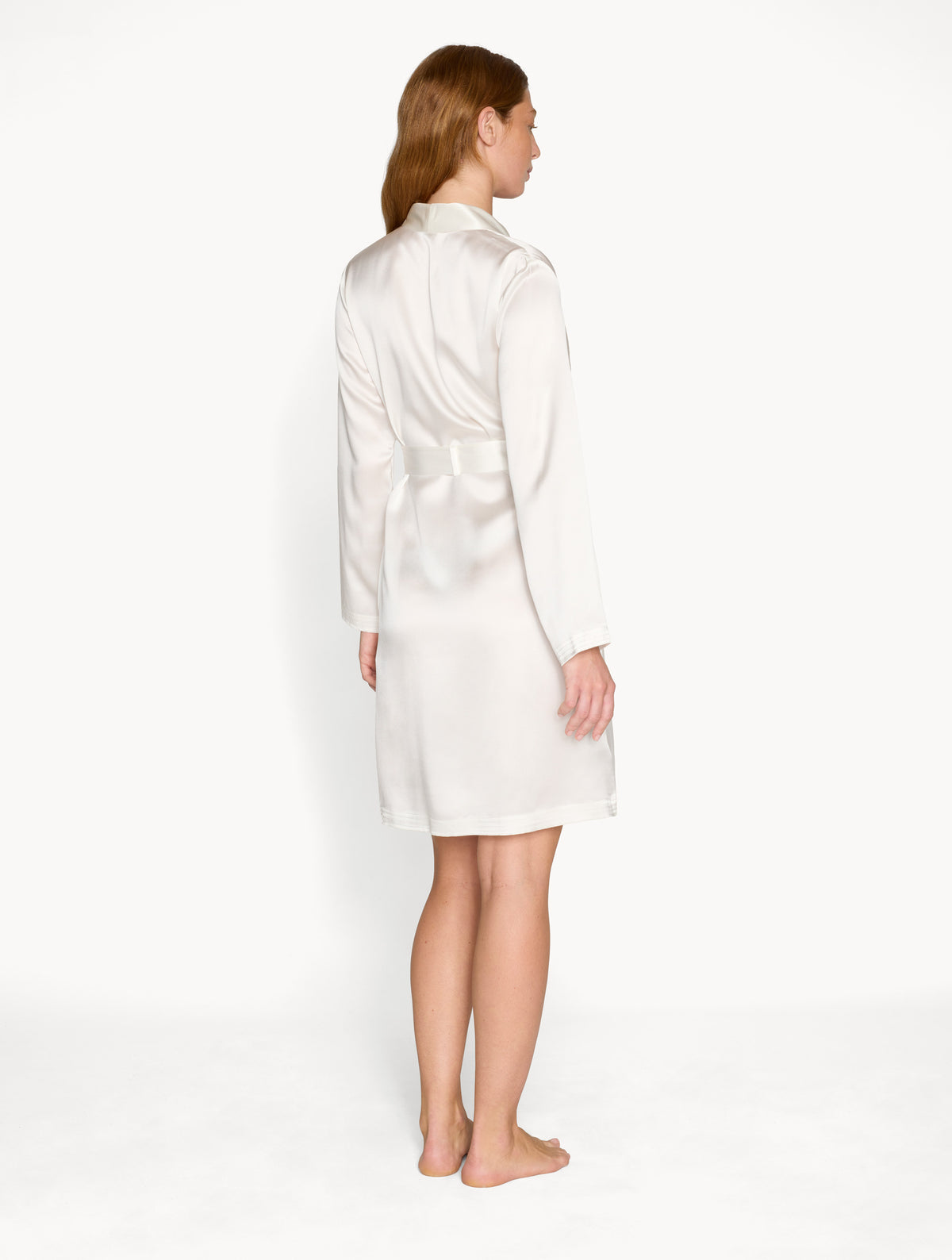 Short Robe The Essential Silk