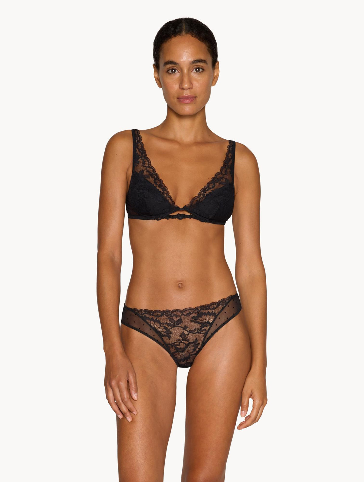 Plunge Bra Romantica