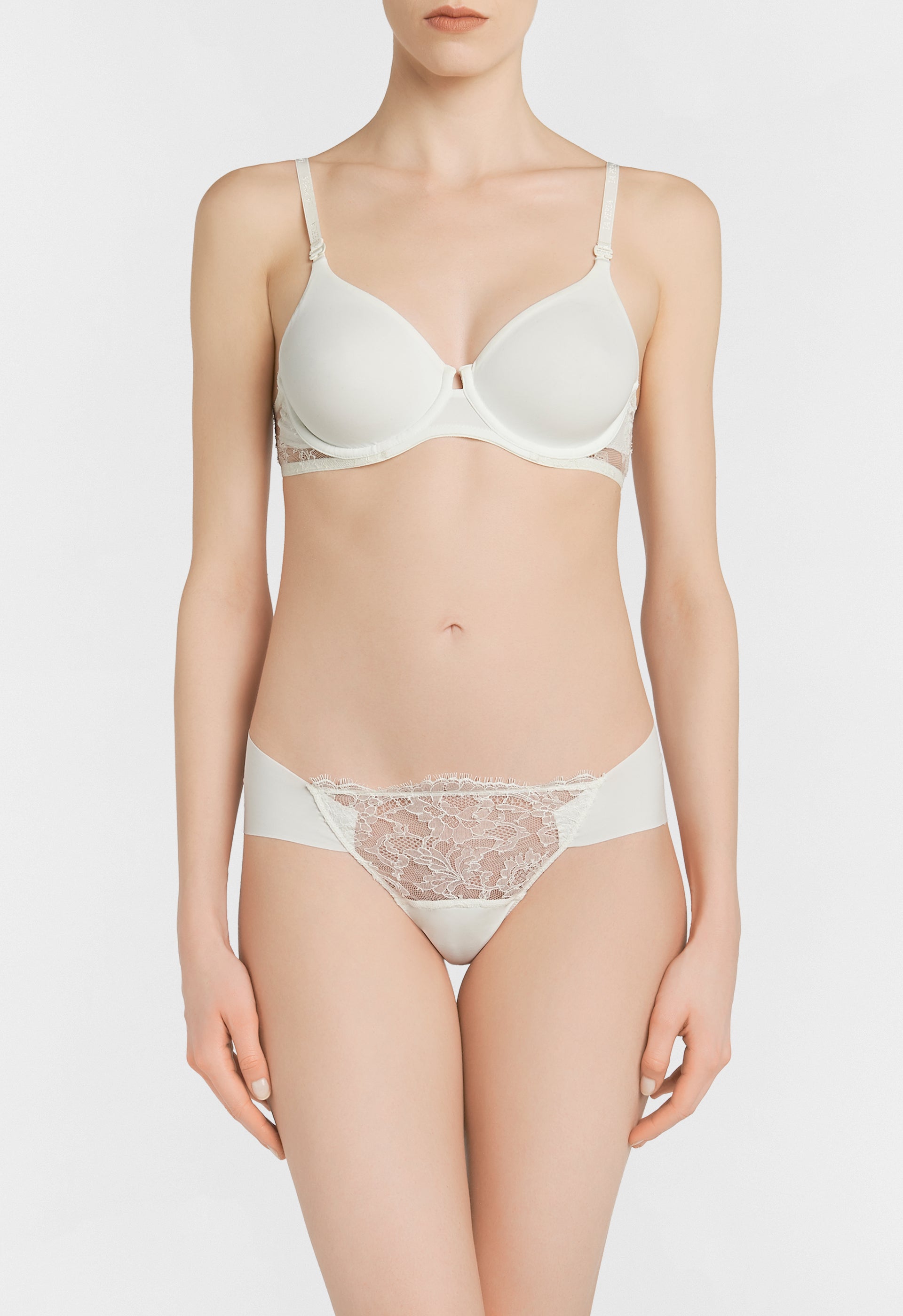 Shape Allure Tanga bianco in Lycra con pizzo Chantilly