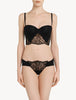 Shape Allure String aus schwarzem Lycra mit Chantilly-Spitze