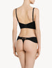 Shape Allure String aus schwarzem Lycra mit Chantilly-Spitze