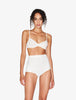 Maison Contouring Weißer High-Waist Slip aus Stretch-Tüll