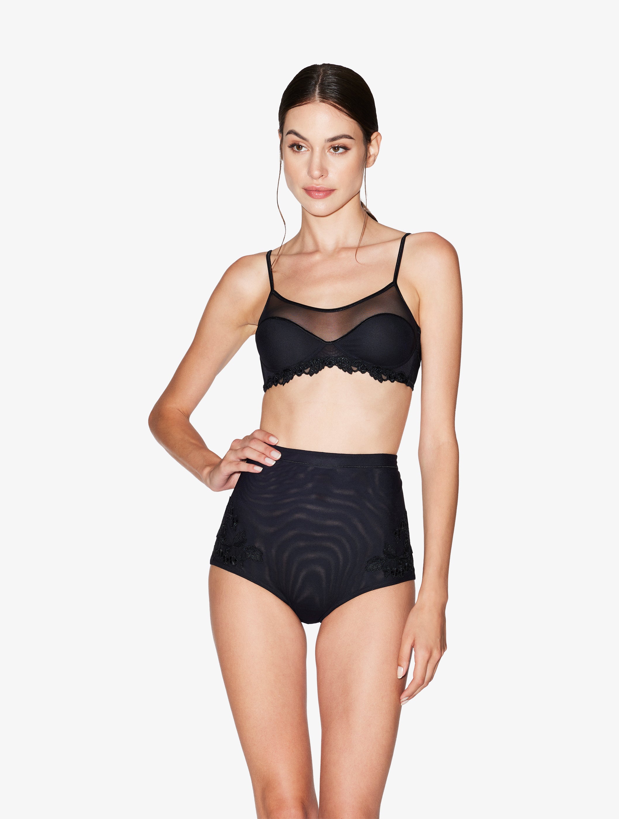 MAISON CONTOURING Bralette in tulle elasticizzato nero