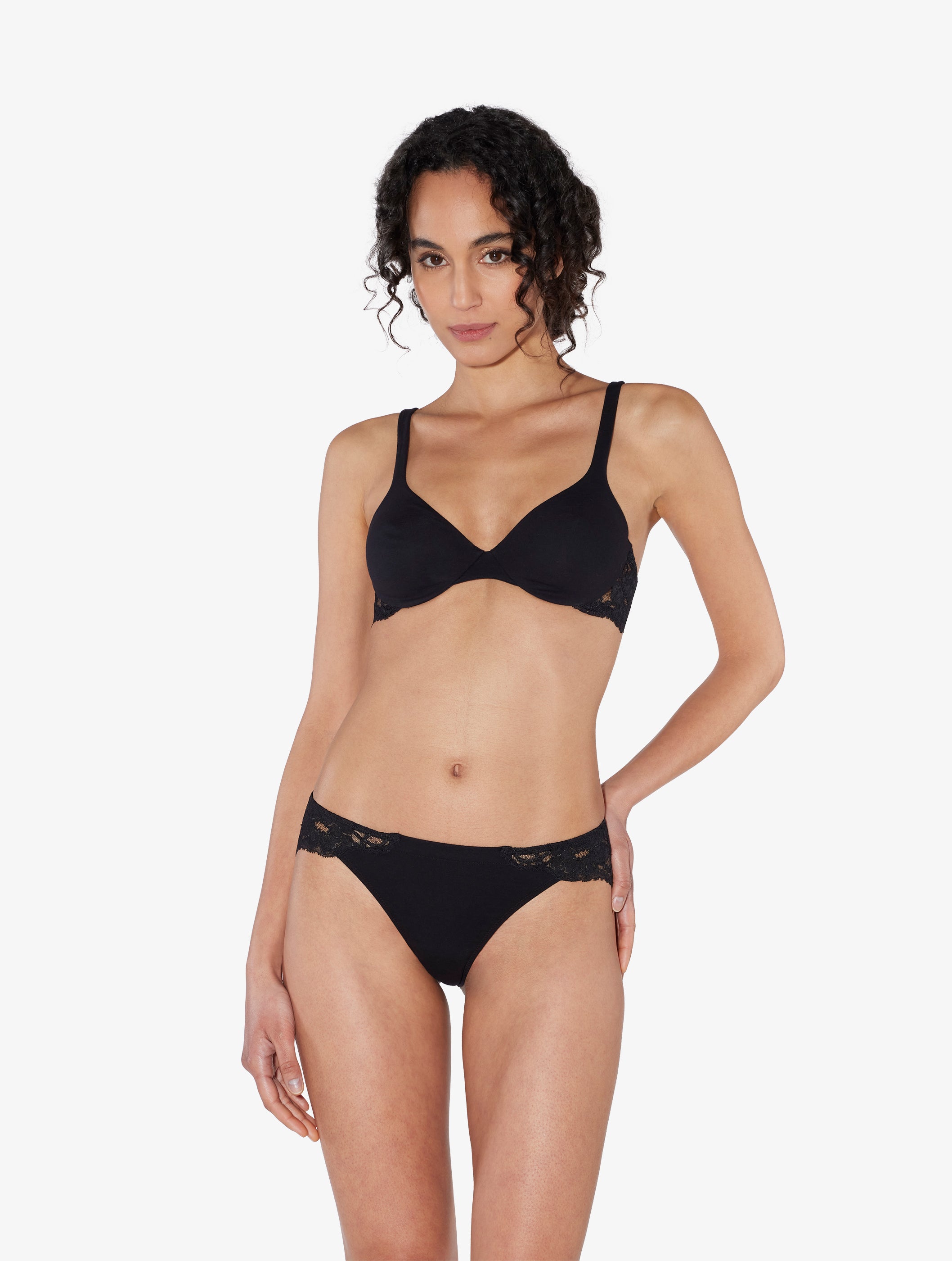 Souple Black lace and cotton underwired bra