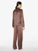 Conjunto de pijama de seda color marrón chocolate
