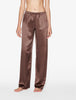 Conjunto de pijama de seda color marrón chocolate