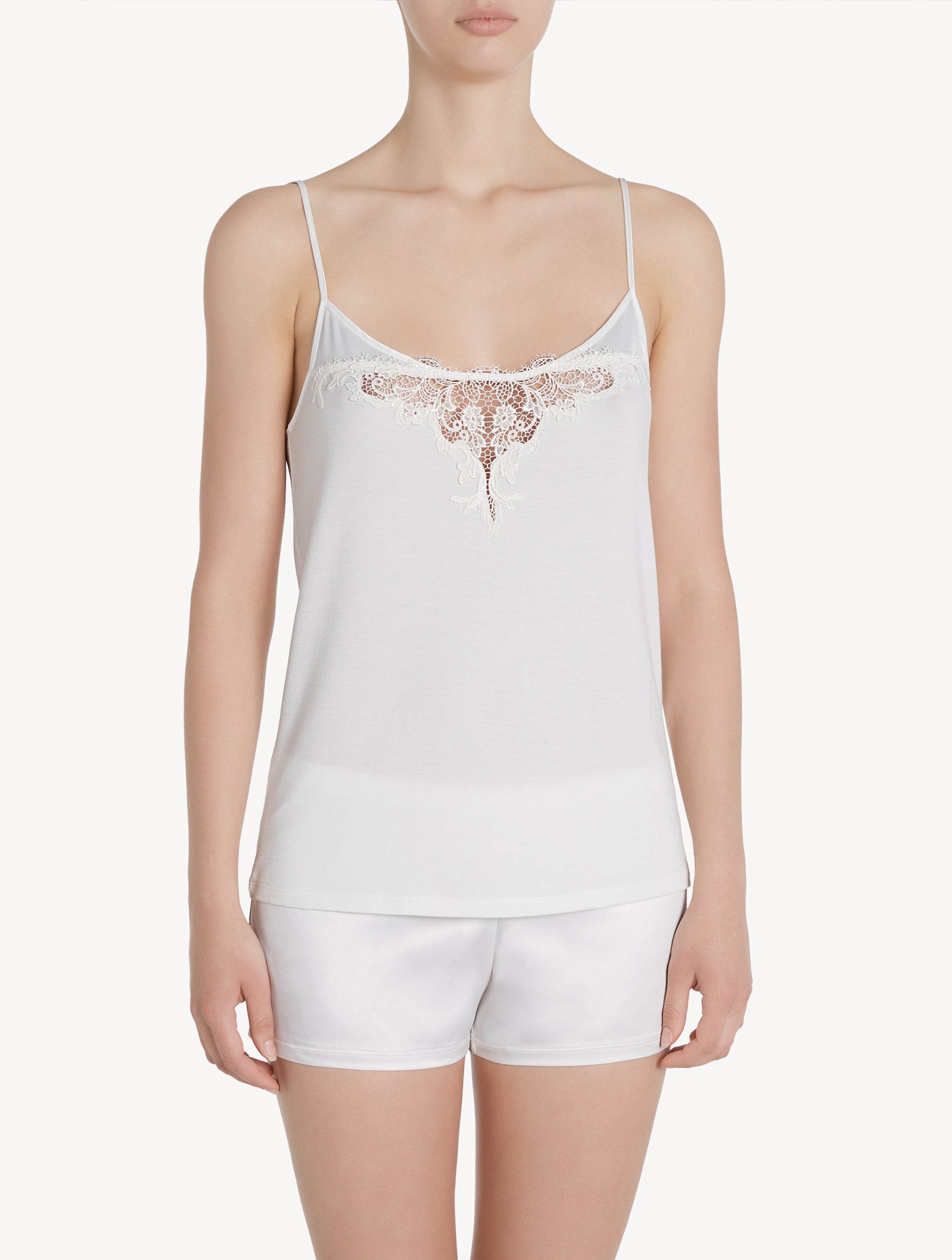 Primula White Top with embroidered tulle