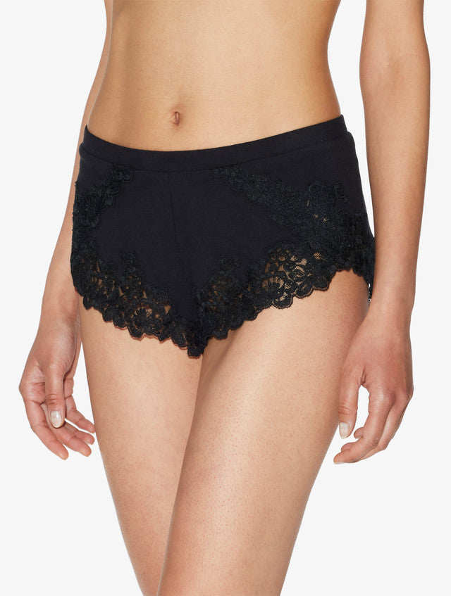 Angel Kiss Shorts de Cachemira en Negro